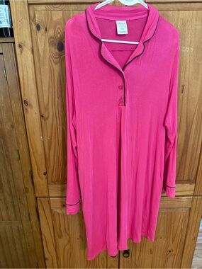 Serra Hot Pink Long-Sleeve Nightshirt with Black Piping